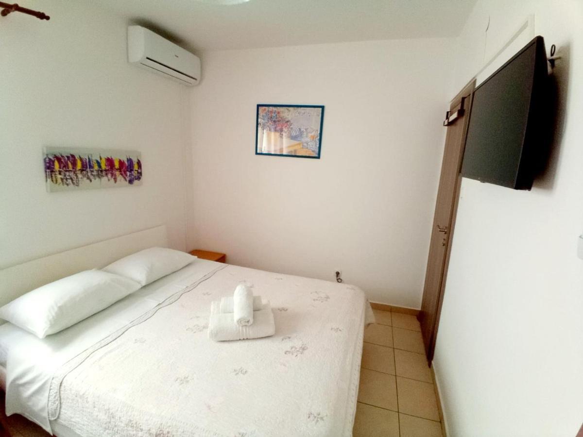 Apartment Luna Tribunj ตรีบูนย์ ภายนอก รูปภาพ