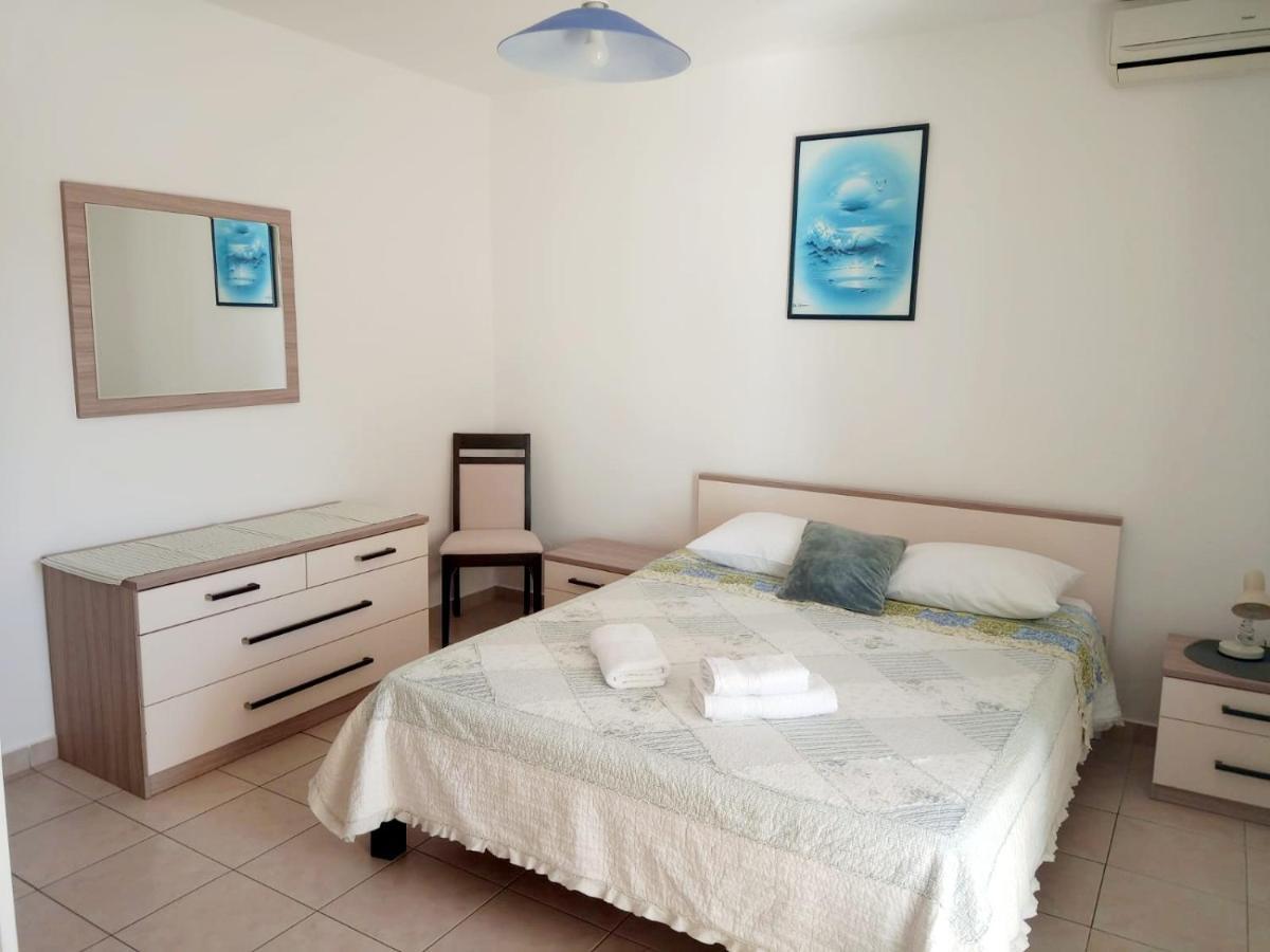 Apartment Luna Tribunj ตรีบูนย์ ภายนอก รูปภาพ