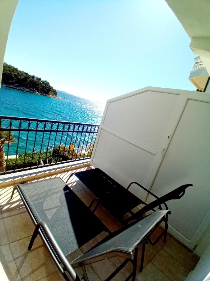 Apartment Luna Tribunj ตรีบูนย์ ภายนอก รูปภาพ