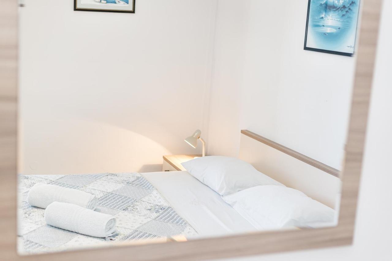 Apartment Luna Tribunj ตรีบูนย์ ภายนอก รูปภาพ