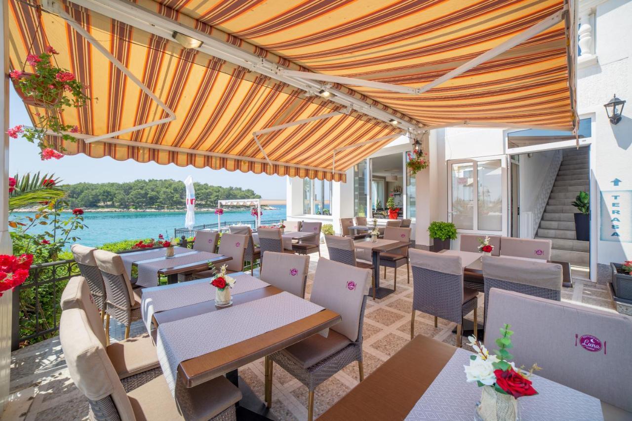 Apartment Luna Tribunj ตรีบูนย์ ภายนอก รูปภาพ